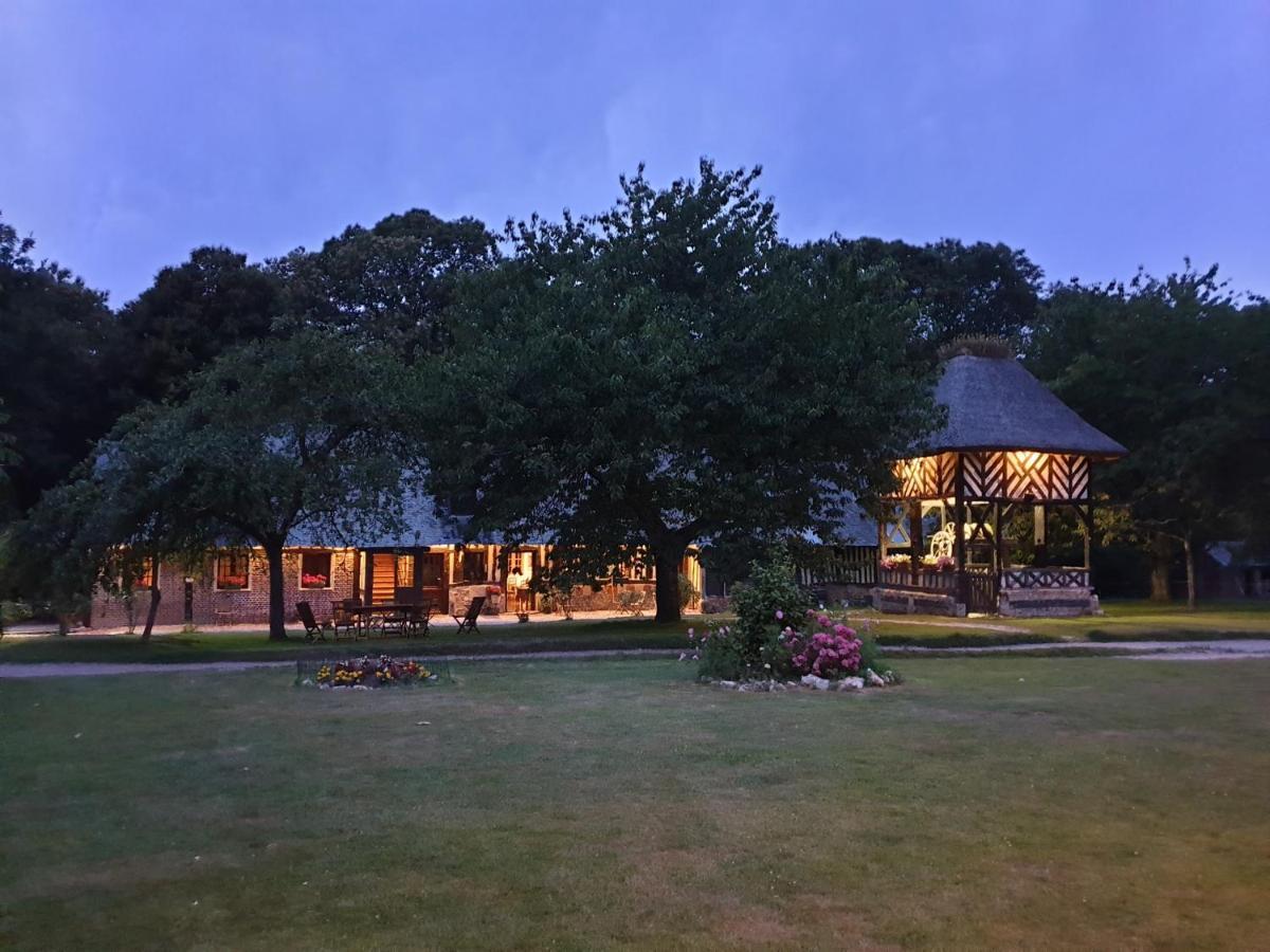 La Ferme Chevalier Hotell Équemauville Exteriör bild
